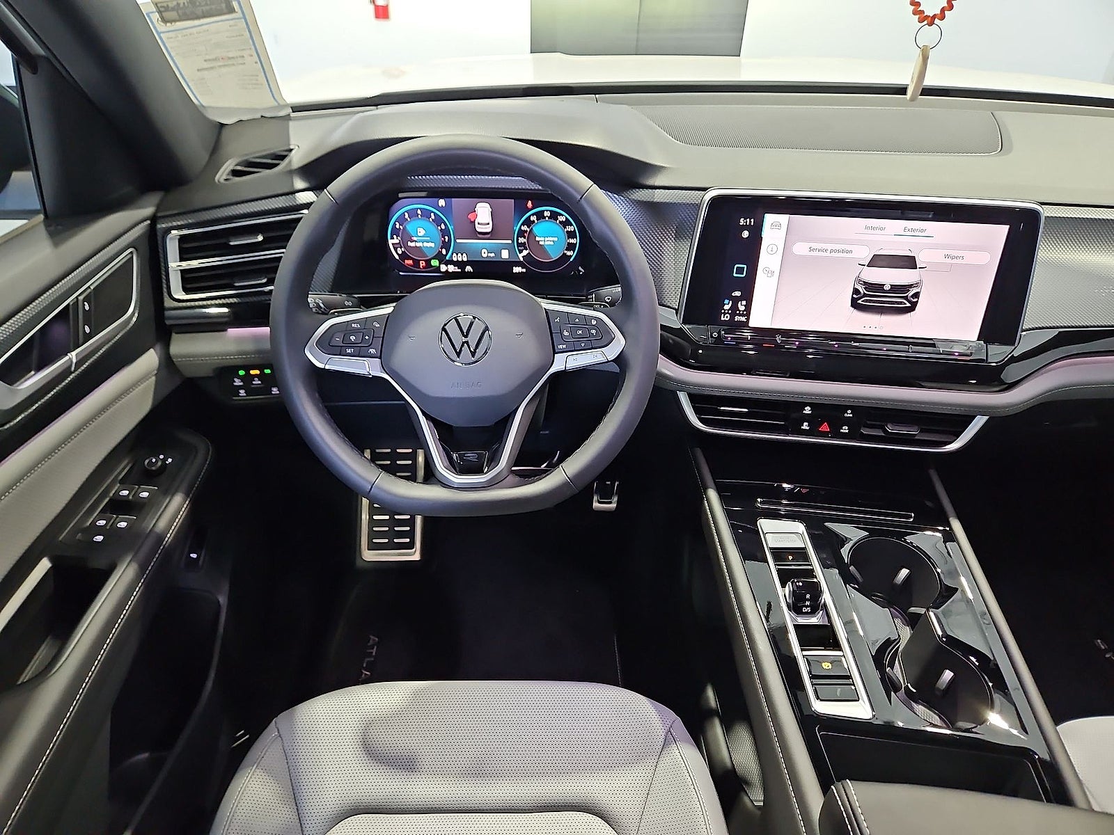 2026 Volkswagen Atlas Cross Sport SEL R-Line Black