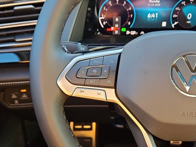 2026 Volkswagen Atlas Cross Sport 2.0T SEL R-Line Black