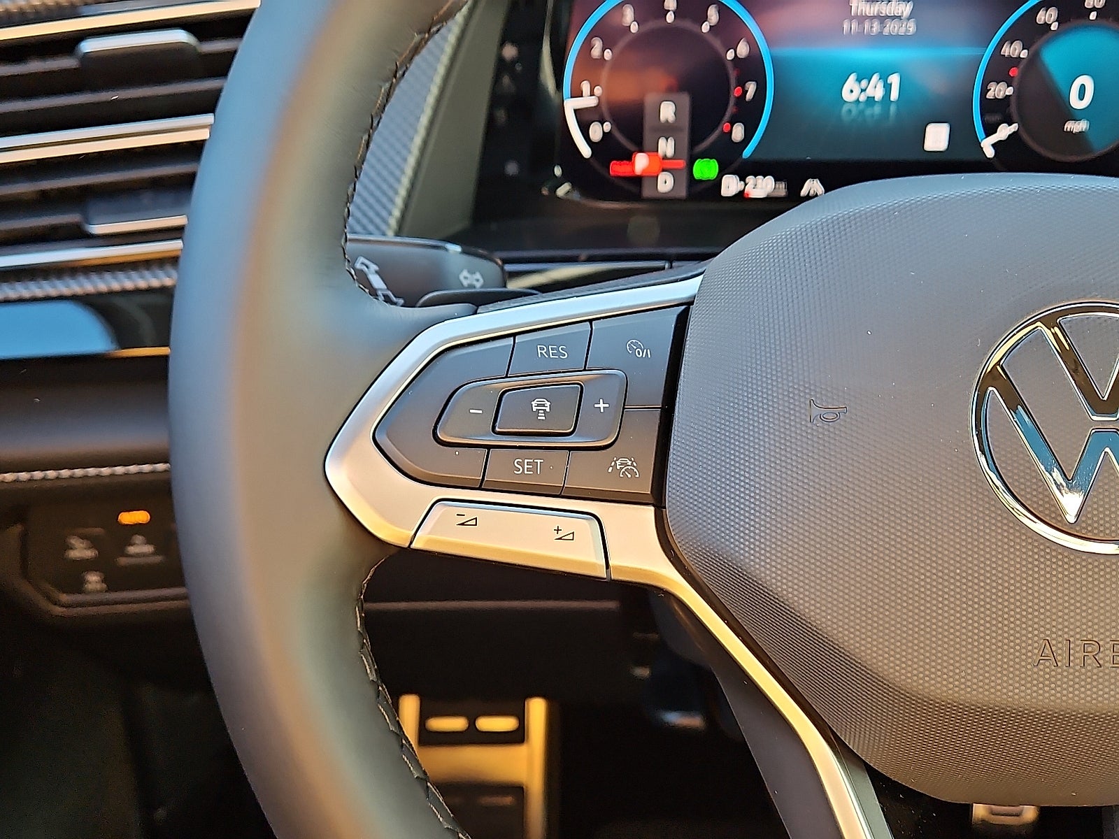 2026 Volkswagen Atlas Cross Sport 2.0T SEL R-Line Black