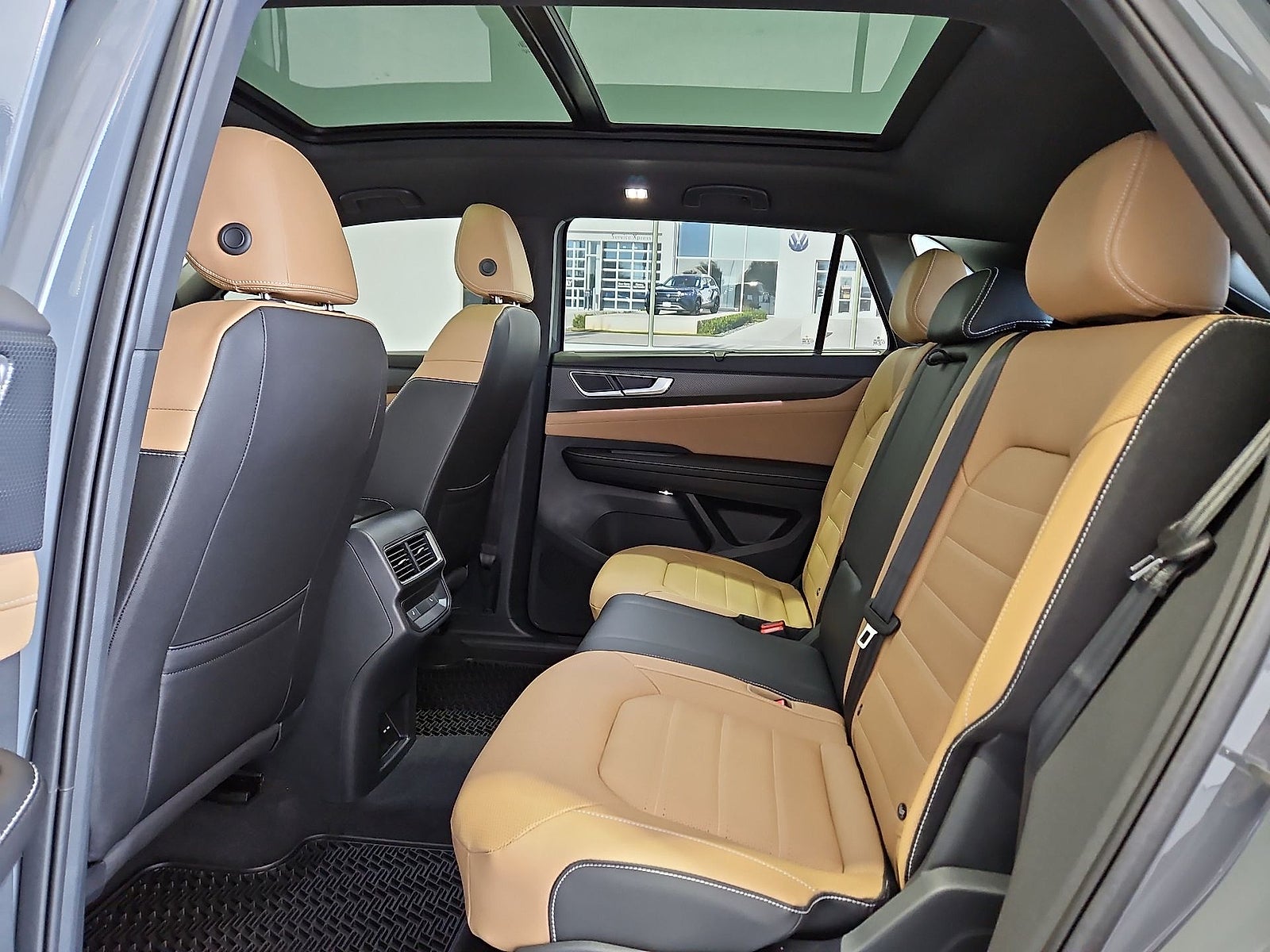 2026 Volkswagen Atlas Cross Sport SEL R-Line Black