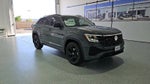 2026 Volkswagen Atlas Cross Sport SEL R-Line Black