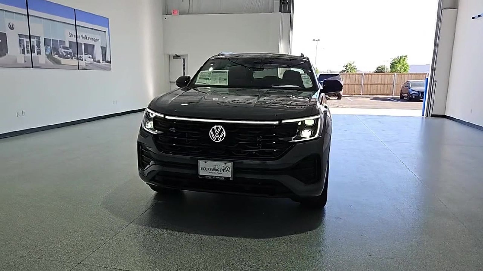 2026 Volkswagen Atlas Cross Sport SEL R-Line Black