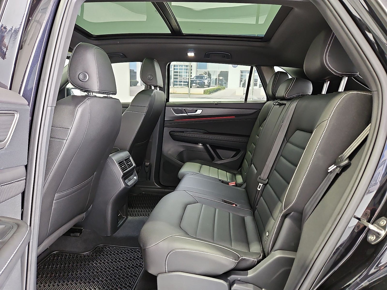 2026 Volkswagen Atlas Cross Sport SEL R-Line Black