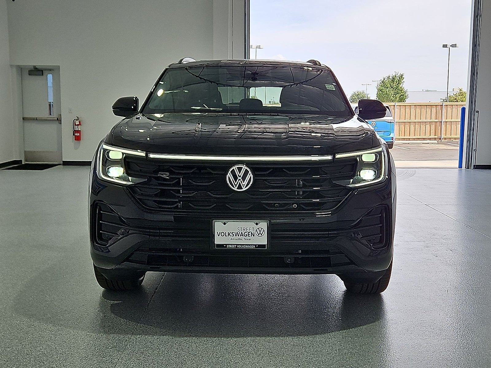 2026 Volkswagen Atlas Cross Sport SEL R-Line Black