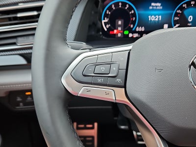 2026 Volkswagen Atlas Cross Sport 2.0T SEL R-Line Black