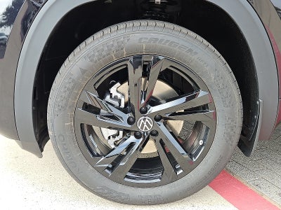 2026 Volkswagen Atlas Cross Sport 2.0T SEL R-Line Black