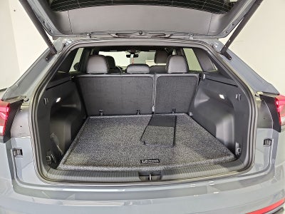2026 Volkswagen Atlas Cross Sport SEL R-Line Black