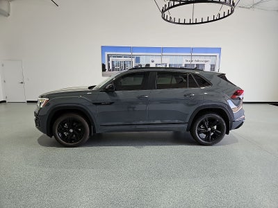 2026 Volkswagen Atlas Cross Sport SEL R-Line Black