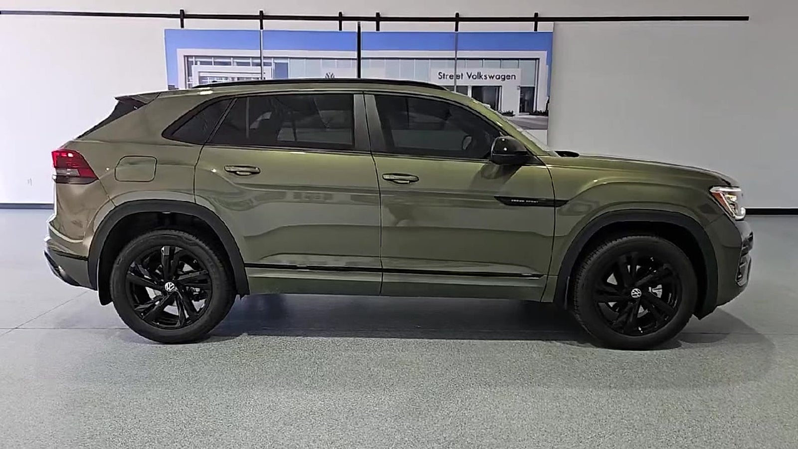 2026 Volkswagen Atlas Cross Sport SEL R-Line Black