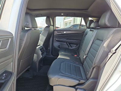 2026 Volkswagen Atlas Cross Sport SEL R-Line Black