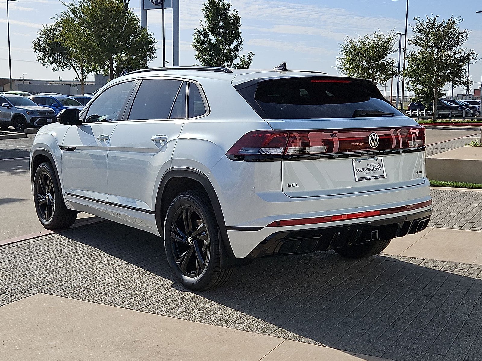 2026 Volkswagen Atlas Cross Sport SEL R-Line Black