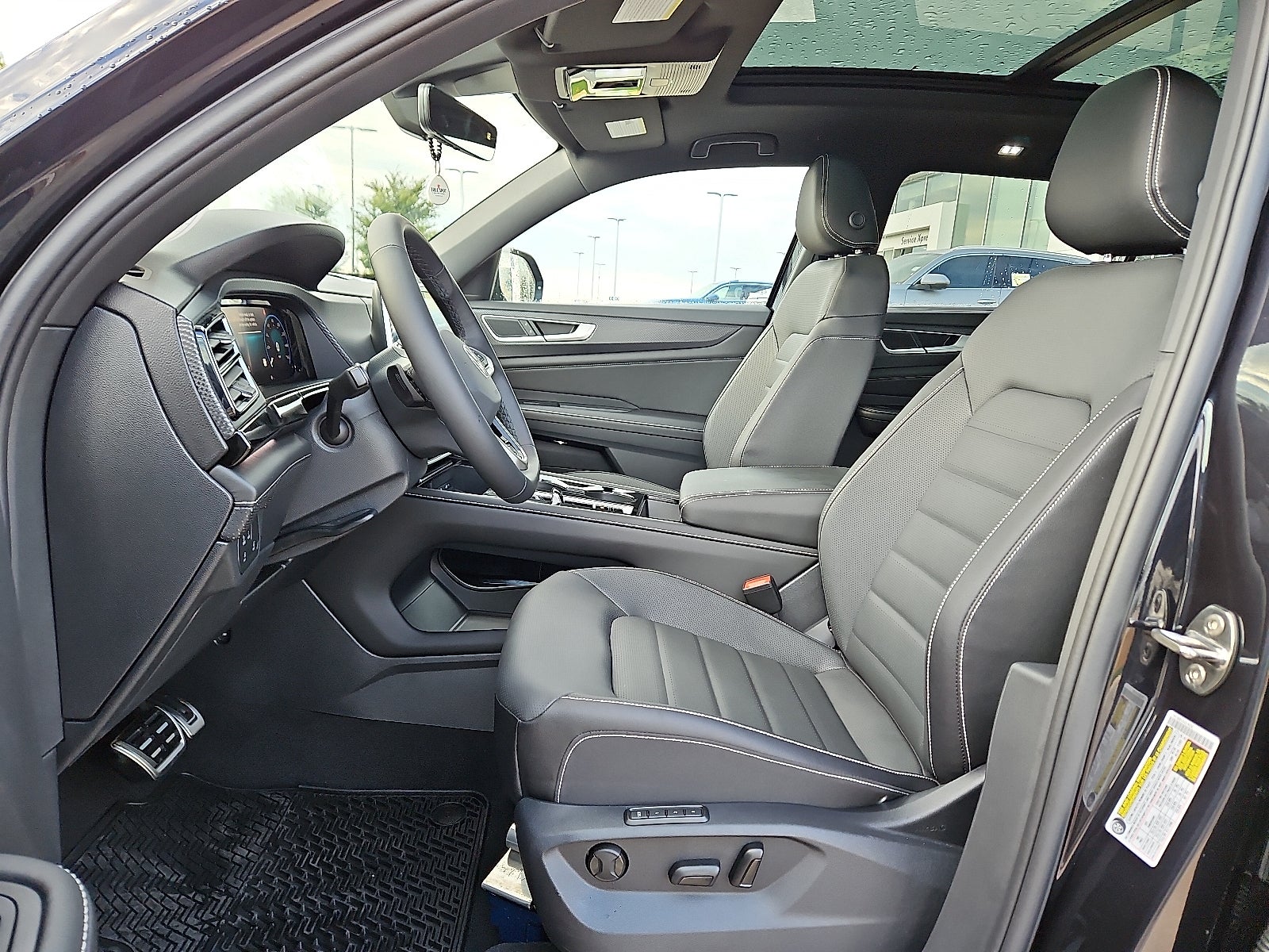 2026 Volkswagen Atlas Cross Sport 2.0T SEL R-Line Black