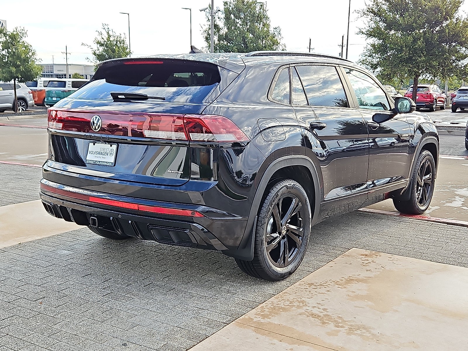 2026 Volkswagen Atlas Cross Sport 2.0T SEL R-Line Black