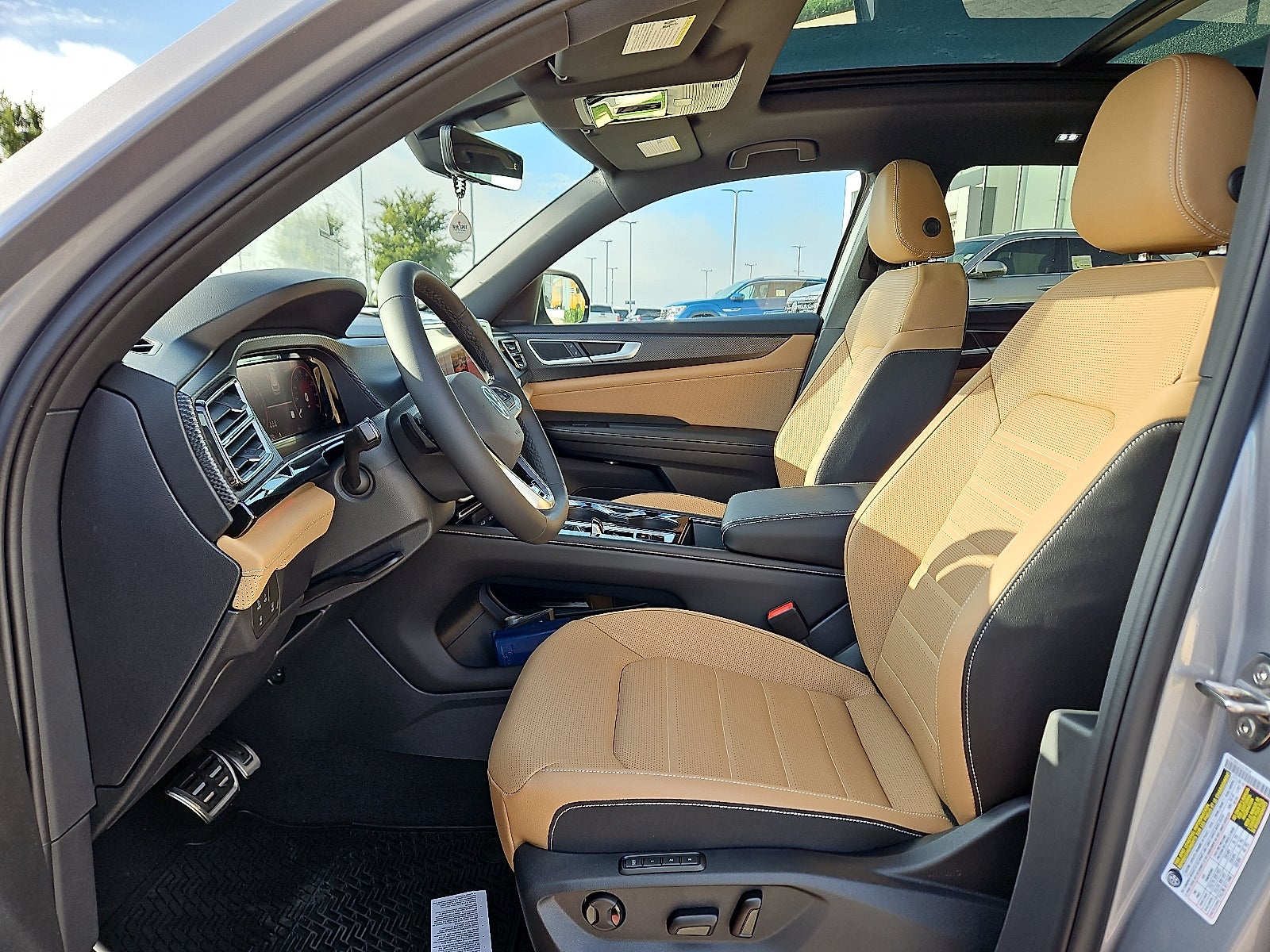 2026 Volkswagen Atlas Cross Sport 2.0T SEL R-Line Black