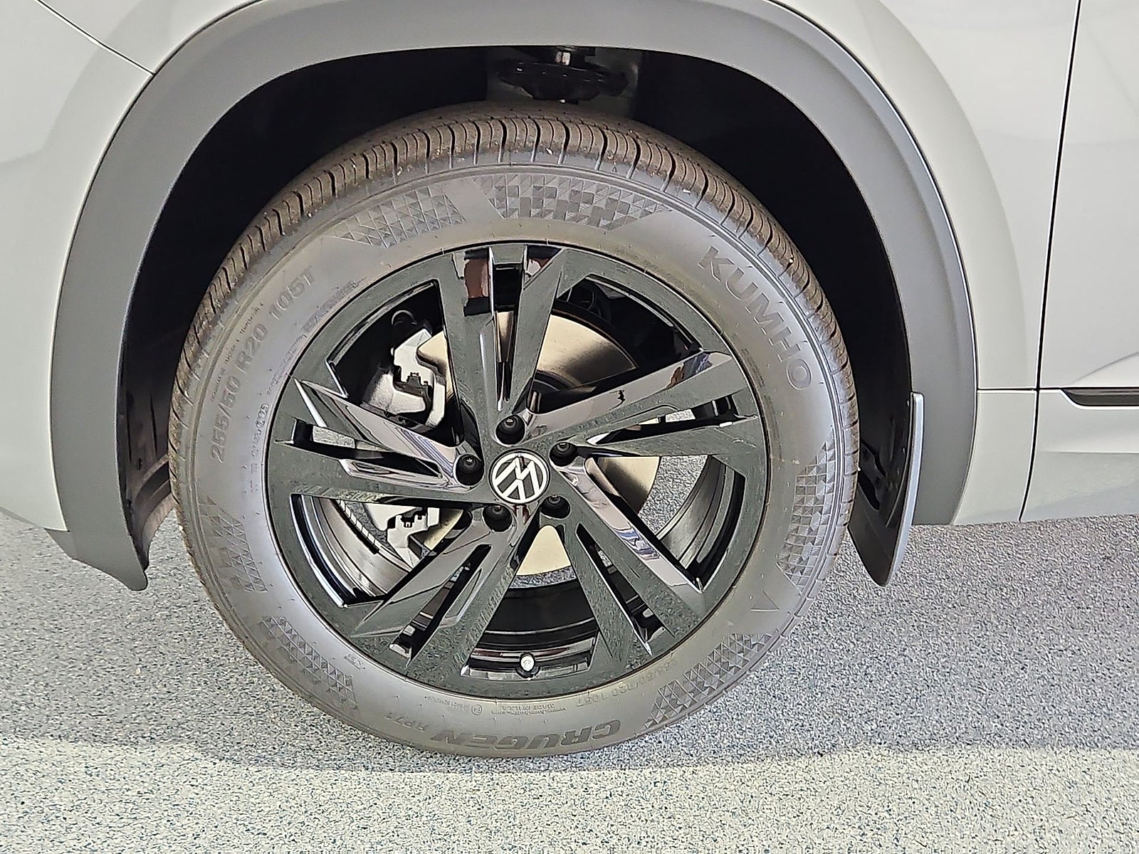 2026 Volkswagen Atlas Cross Sport SEL R-Line Black