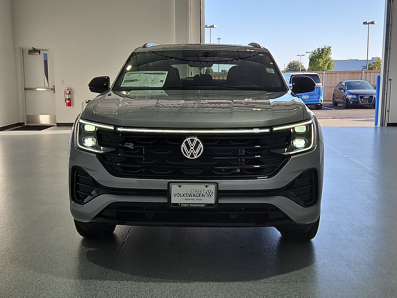 2026 Volkswagen Atlas Cross Sport SEL R-Line Black
