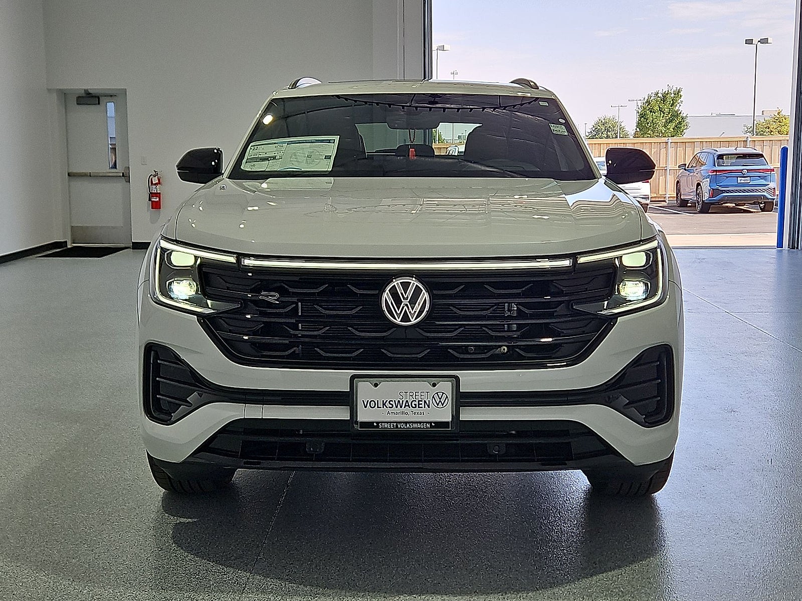2026 Volkswagen Atlas Cross Sport SEL R-Line Black