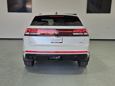 2026 Volkswagen Atlas Cross Sport SEL R-Line Black