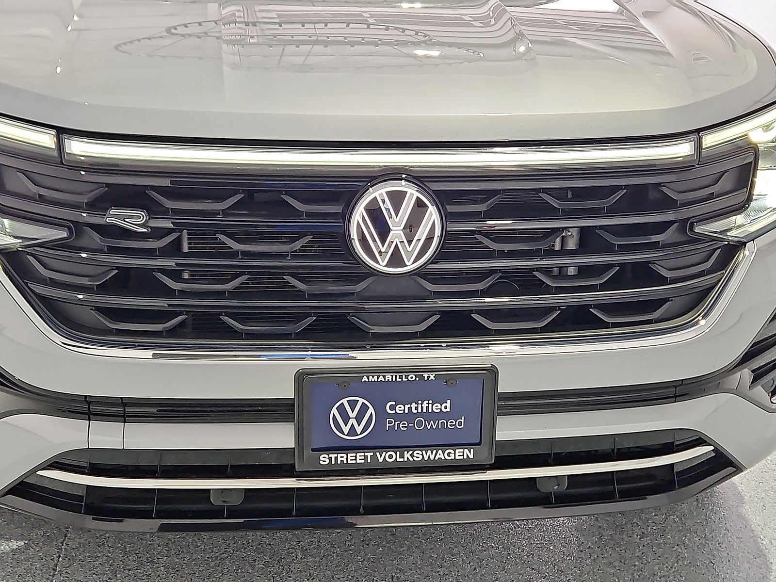 2024 Volkswagen Atlas Cross Sport 2.0T SEL R-Line