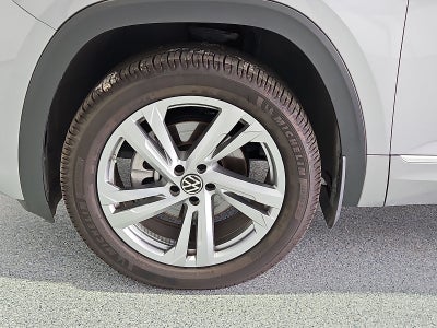 2024 Volkswagen Atlas Cross Sport 2.0T SEL R-Line