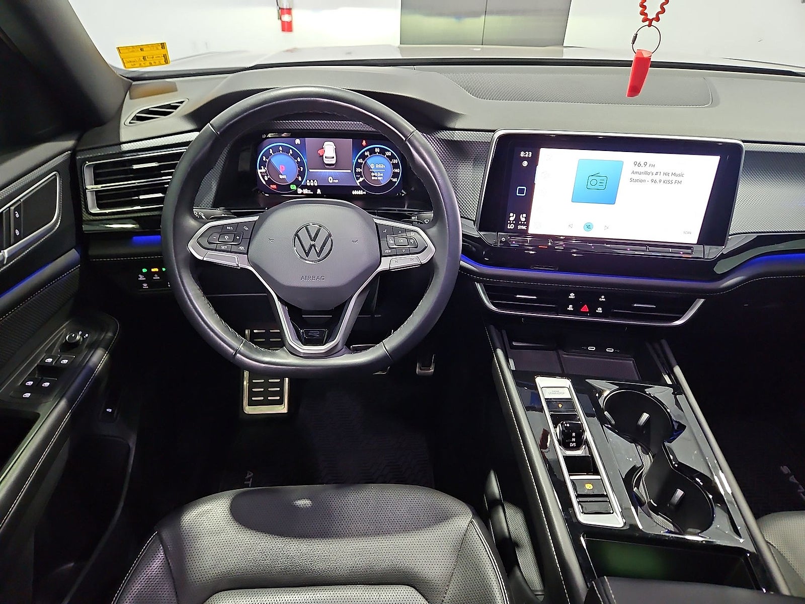 2024 Volkswagen Atlas Cross Sport 2.0T SEL R-Line