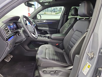 2024 Volkswagen Atlas Cross Sport 2.0T SEL R-Line