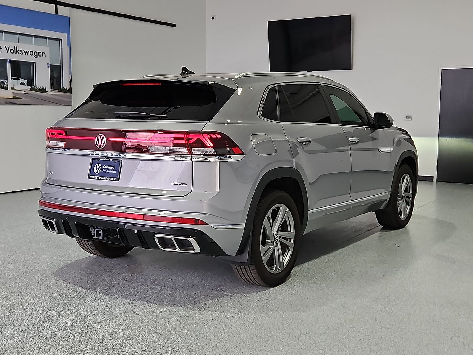 2024 Volkswagen Atlas Cross Sport 2.0T SEL R-Line