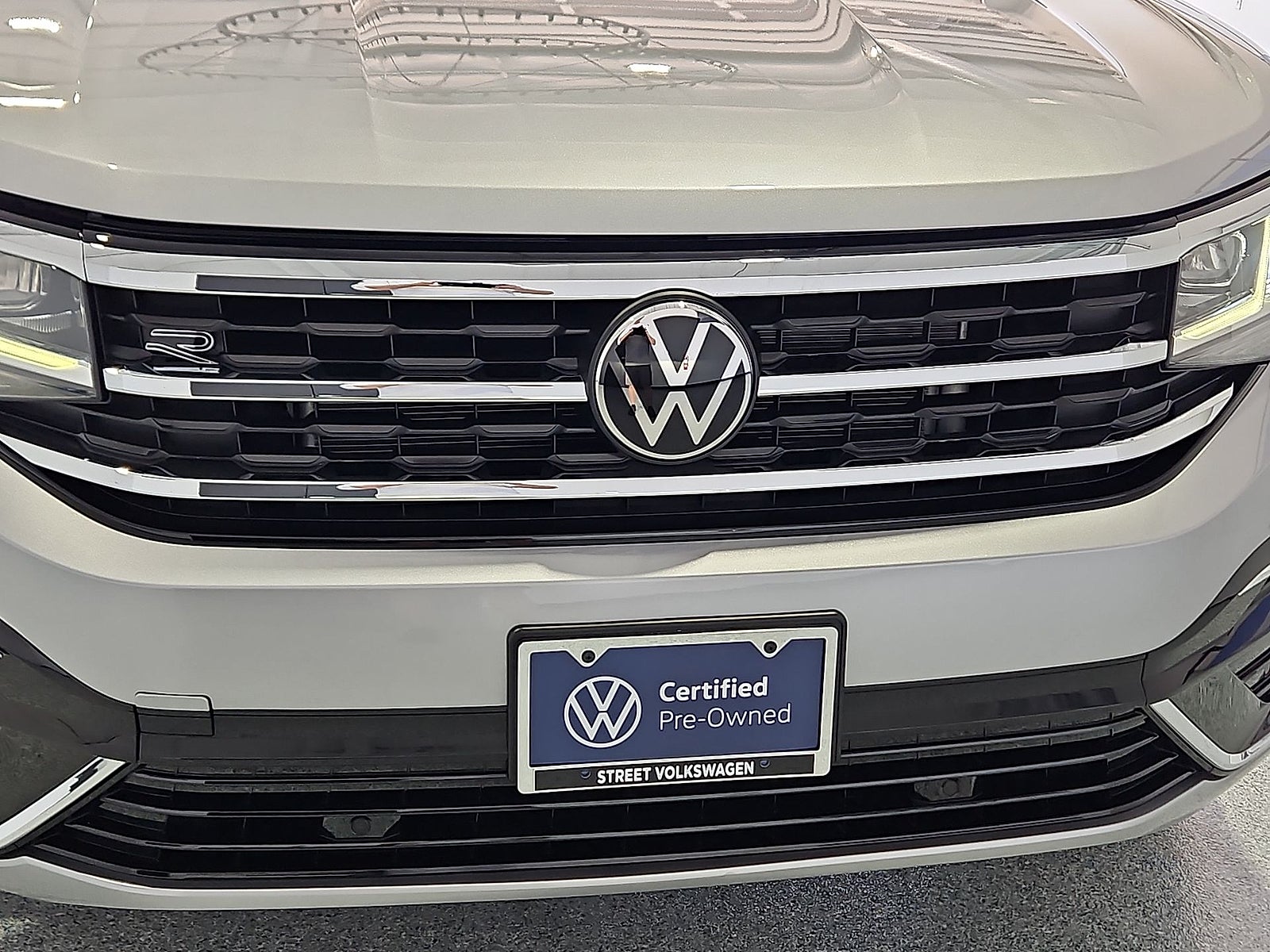 2022 Volkswagen Atlas 3.6L V6 SEL R-Line