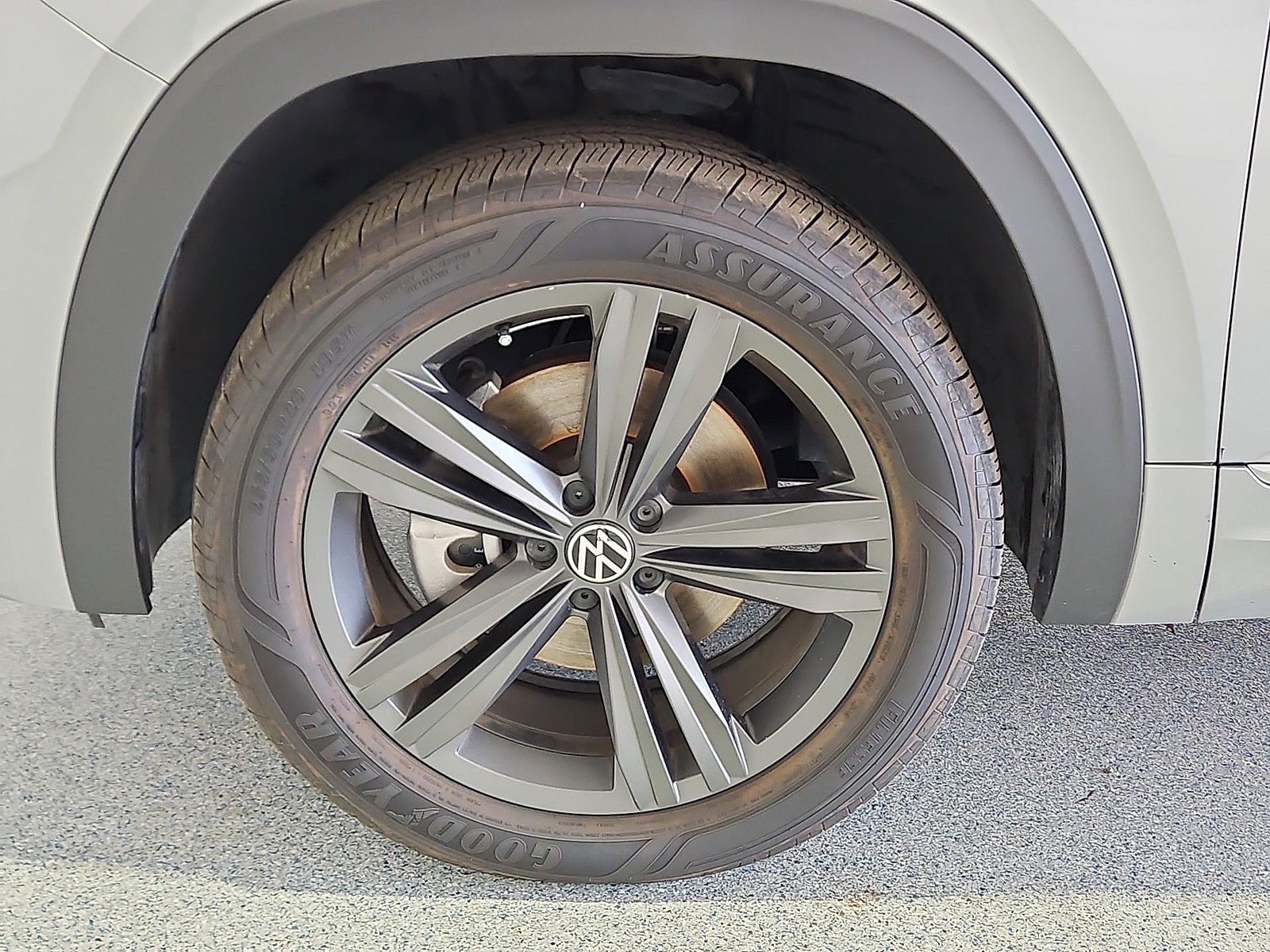 2022 Volkswagen Atlas 3.6L V6 SEL R-Line