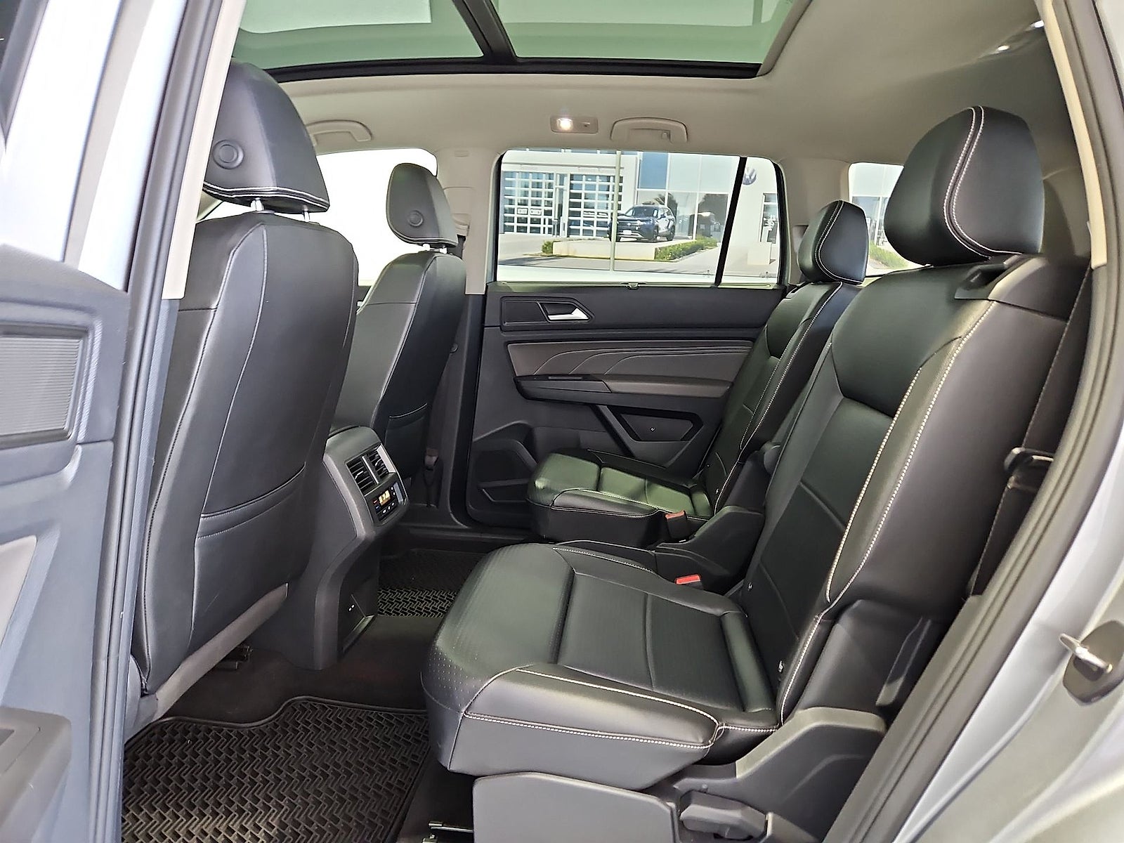 2022 Volkswagen Atlas 3.6L V6 SEL R-Line