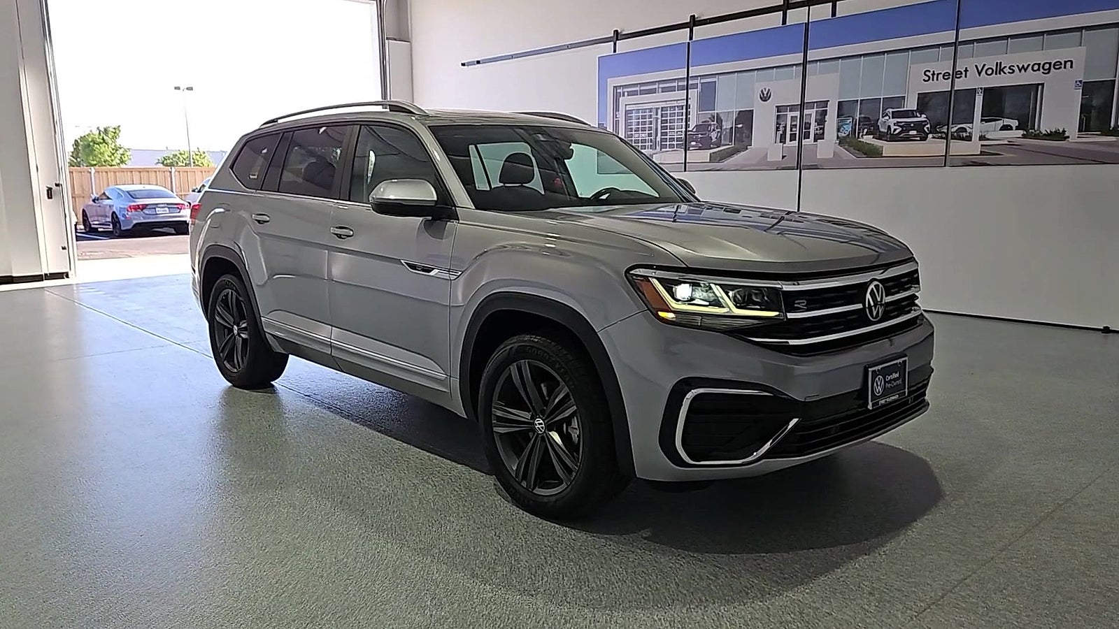 2022 Volkswagen Atlas 3.6L V6 SEL R-Line