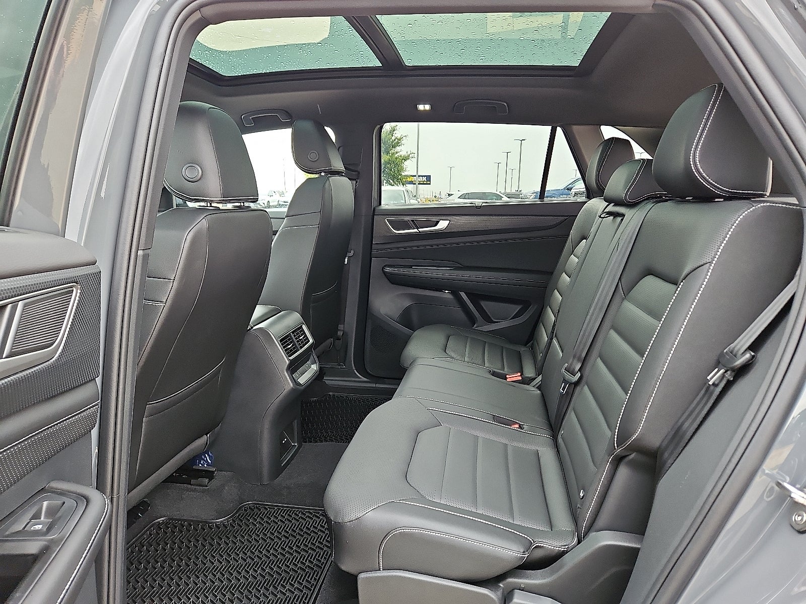 2026 Volkswagen Atlas Cross Sport 2.0T SEL