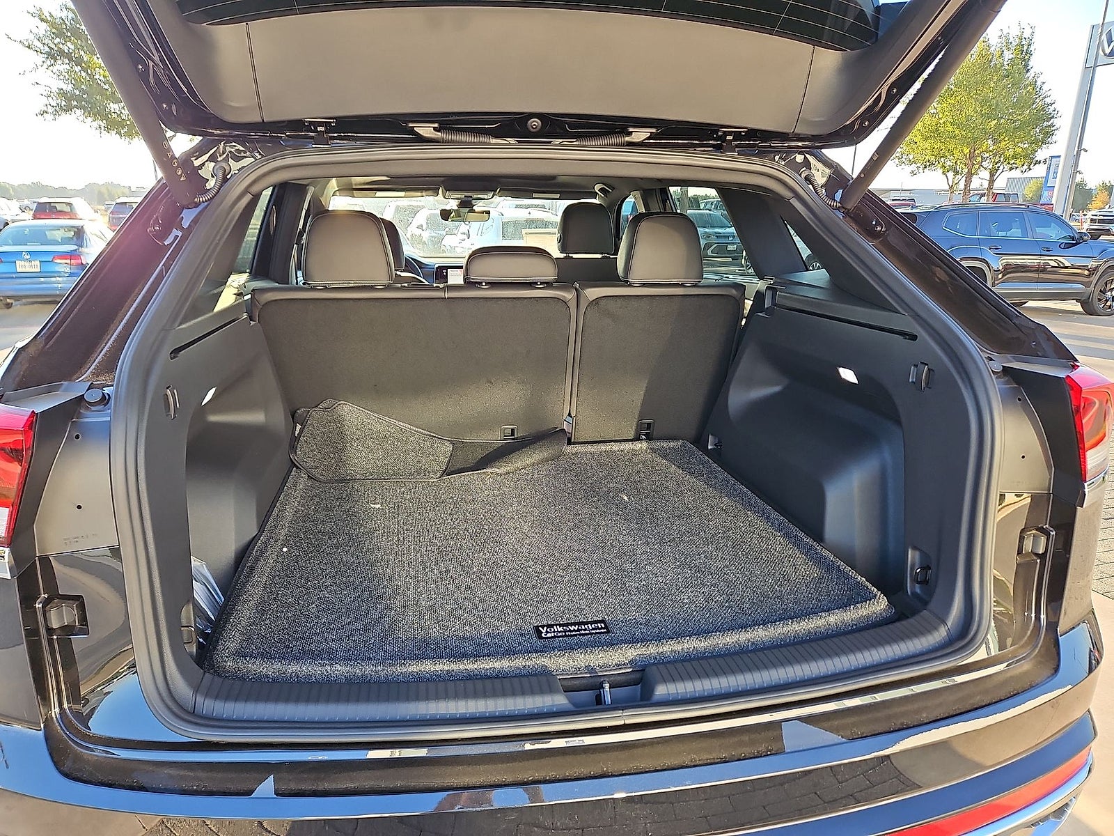 2026 Volkswagen Atlas Cross Sport SEL