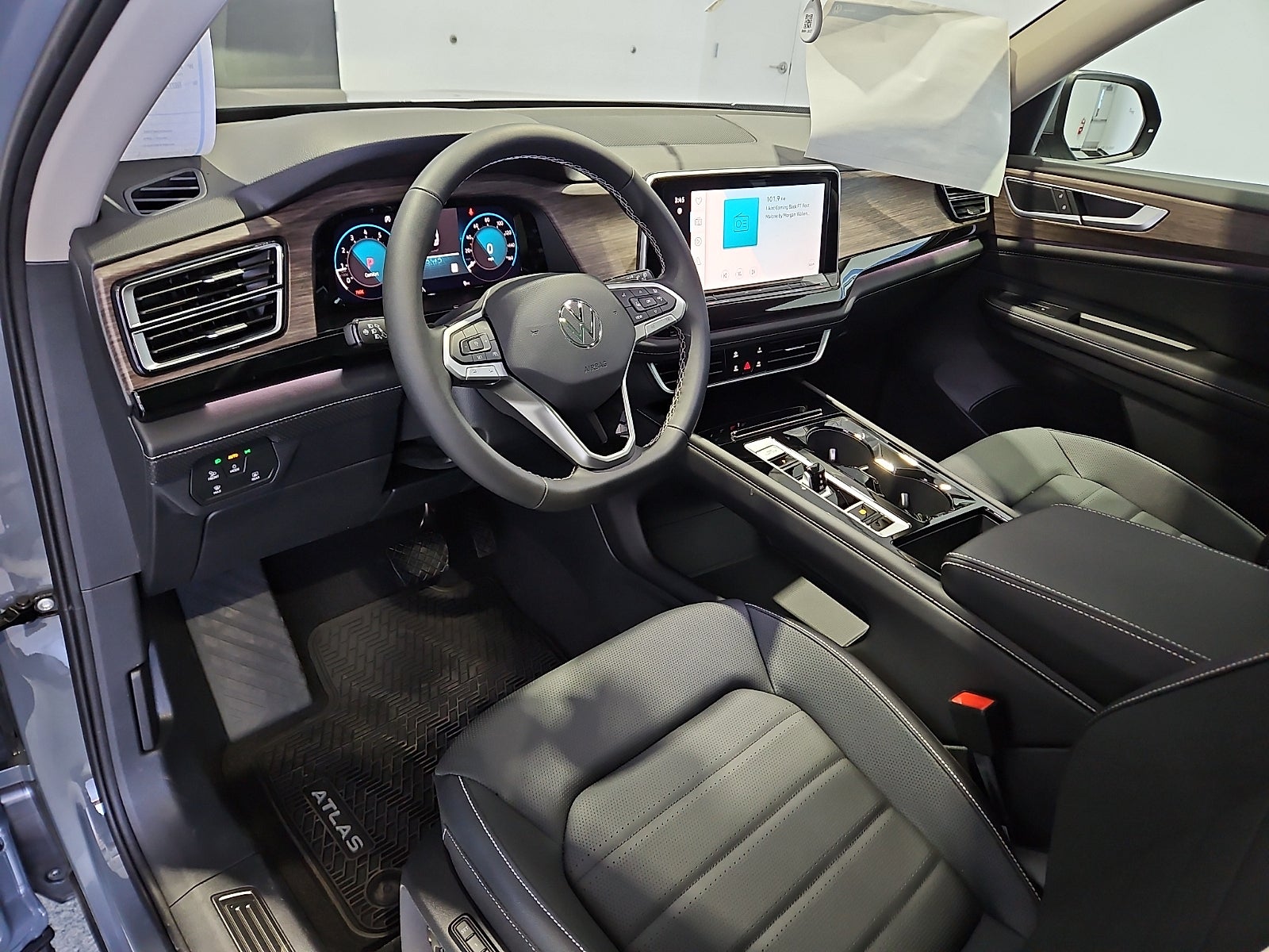 2026 Volkswagen Atlas SEL
