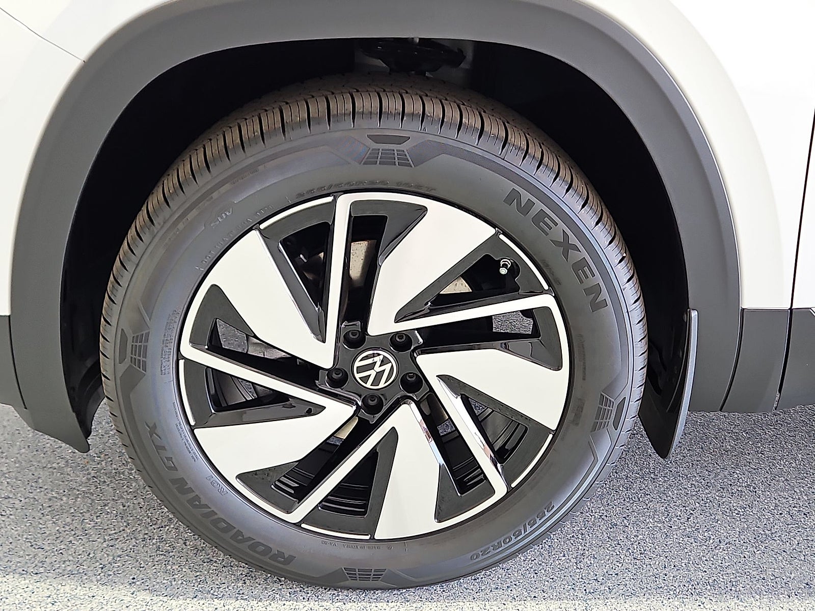 2026 Volkswagen Atlas SEL