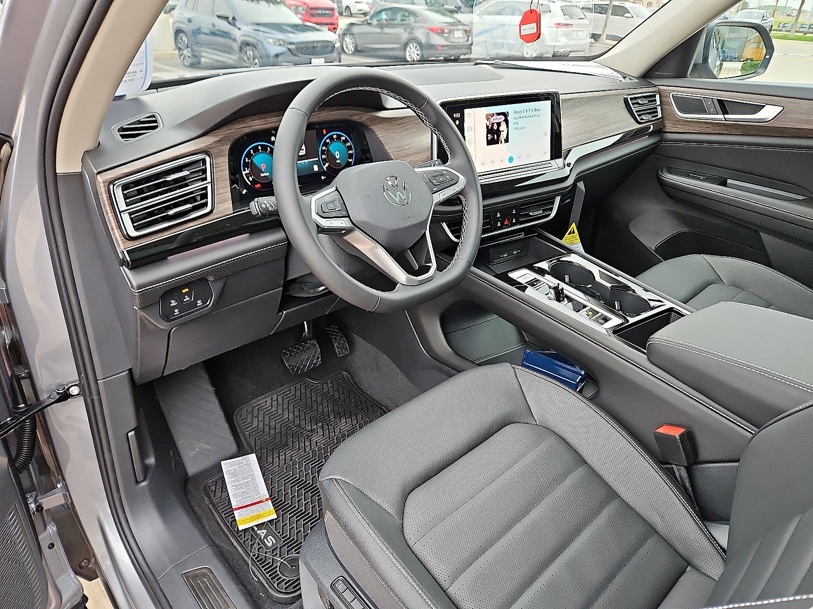 2026 Volkswagen Atlas 2.0T SEL