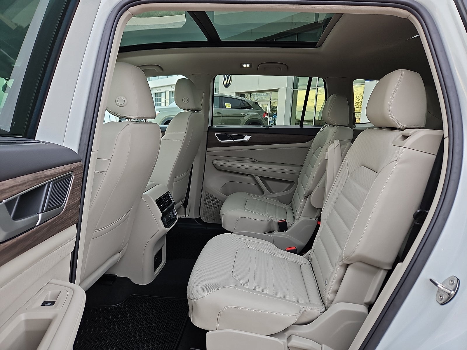 2026 Volkswagen Atlas 2.0T SEL