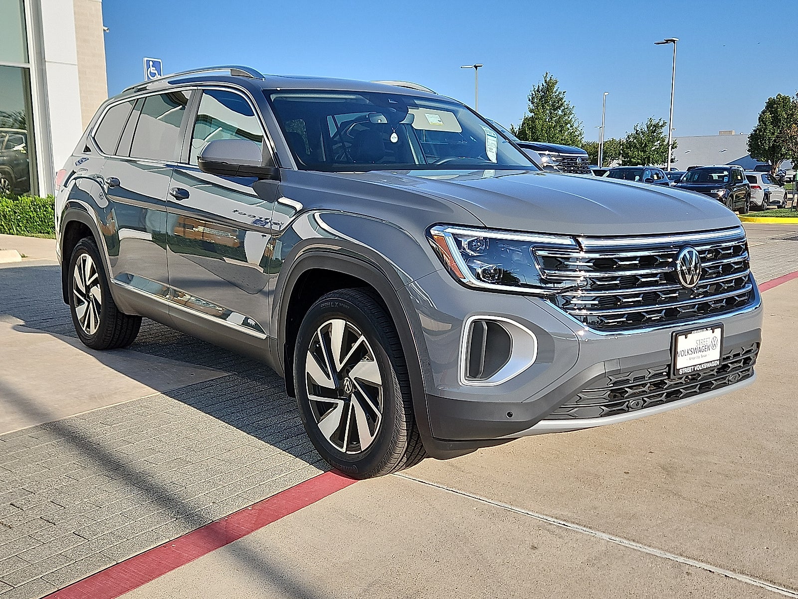 2026 Volkswagen Atlas 2.0T SEL