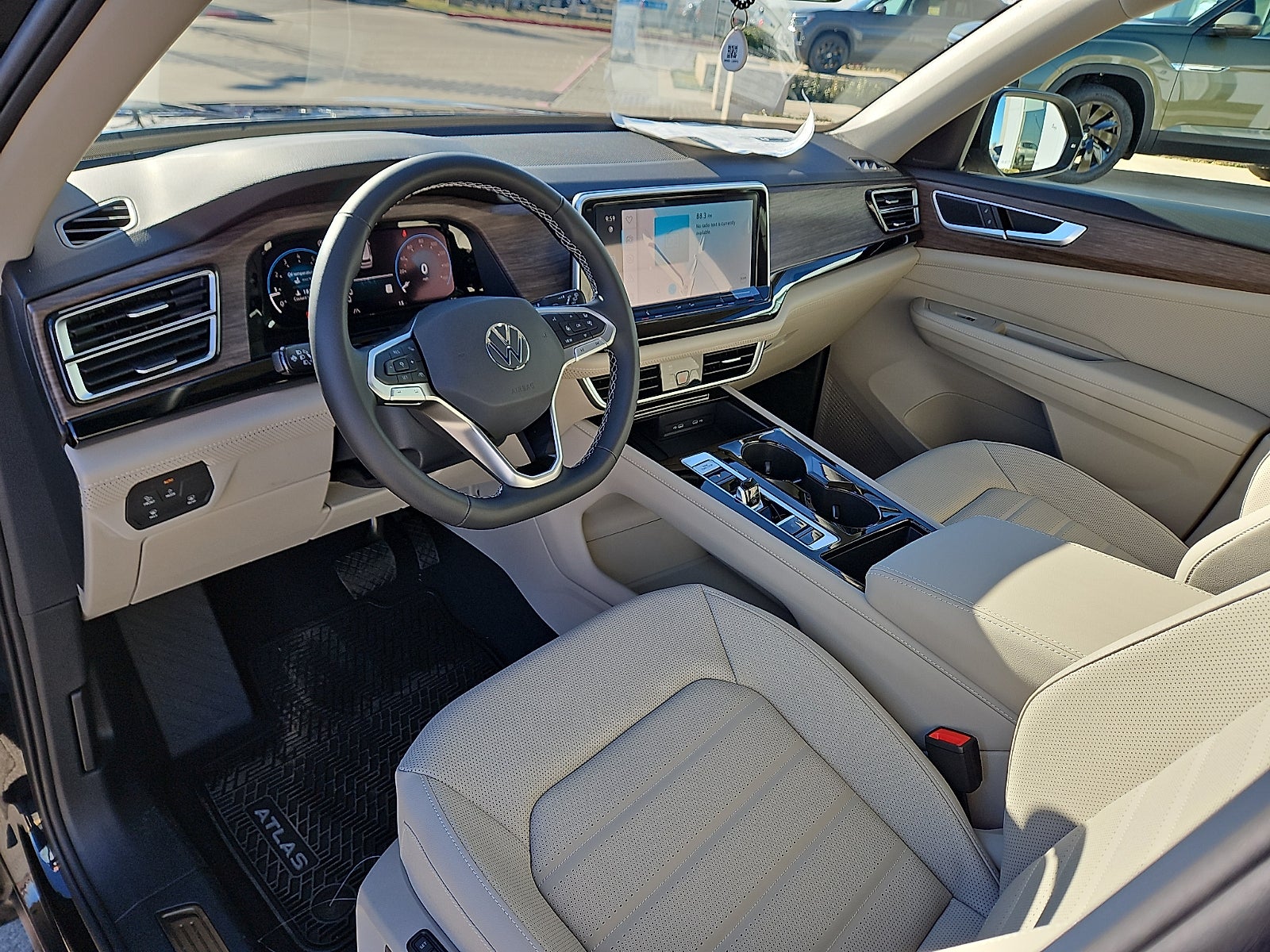 2026 Volkswagen Atlas 2.0T SEL