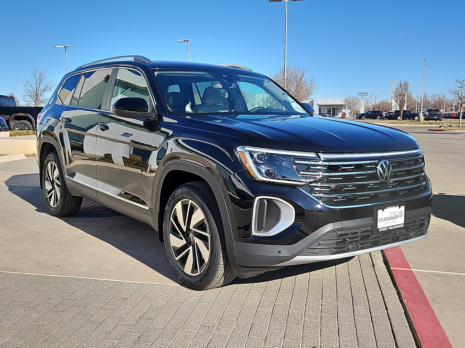 2026 Volkswagen Atlas 2.0T SEL