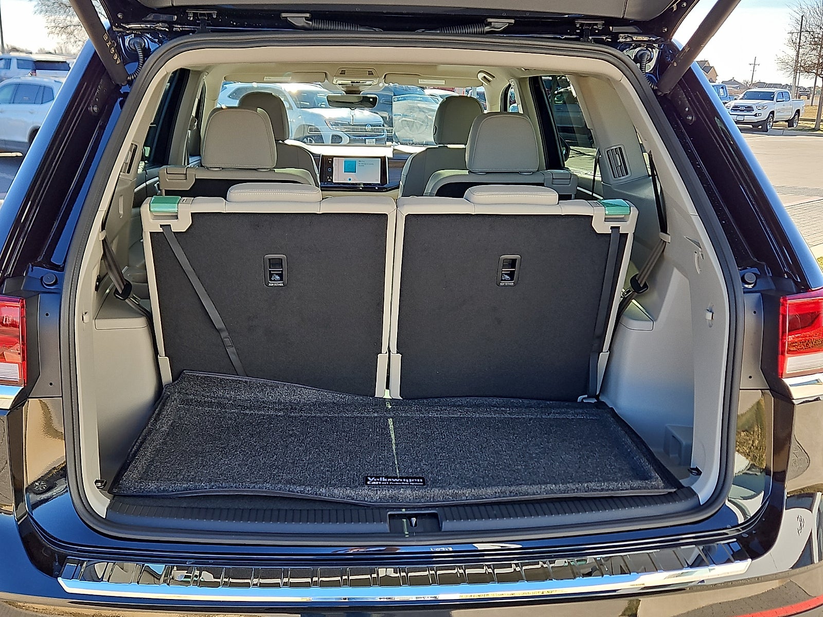 2026 Volkswagen Atlas 2.0T SEL