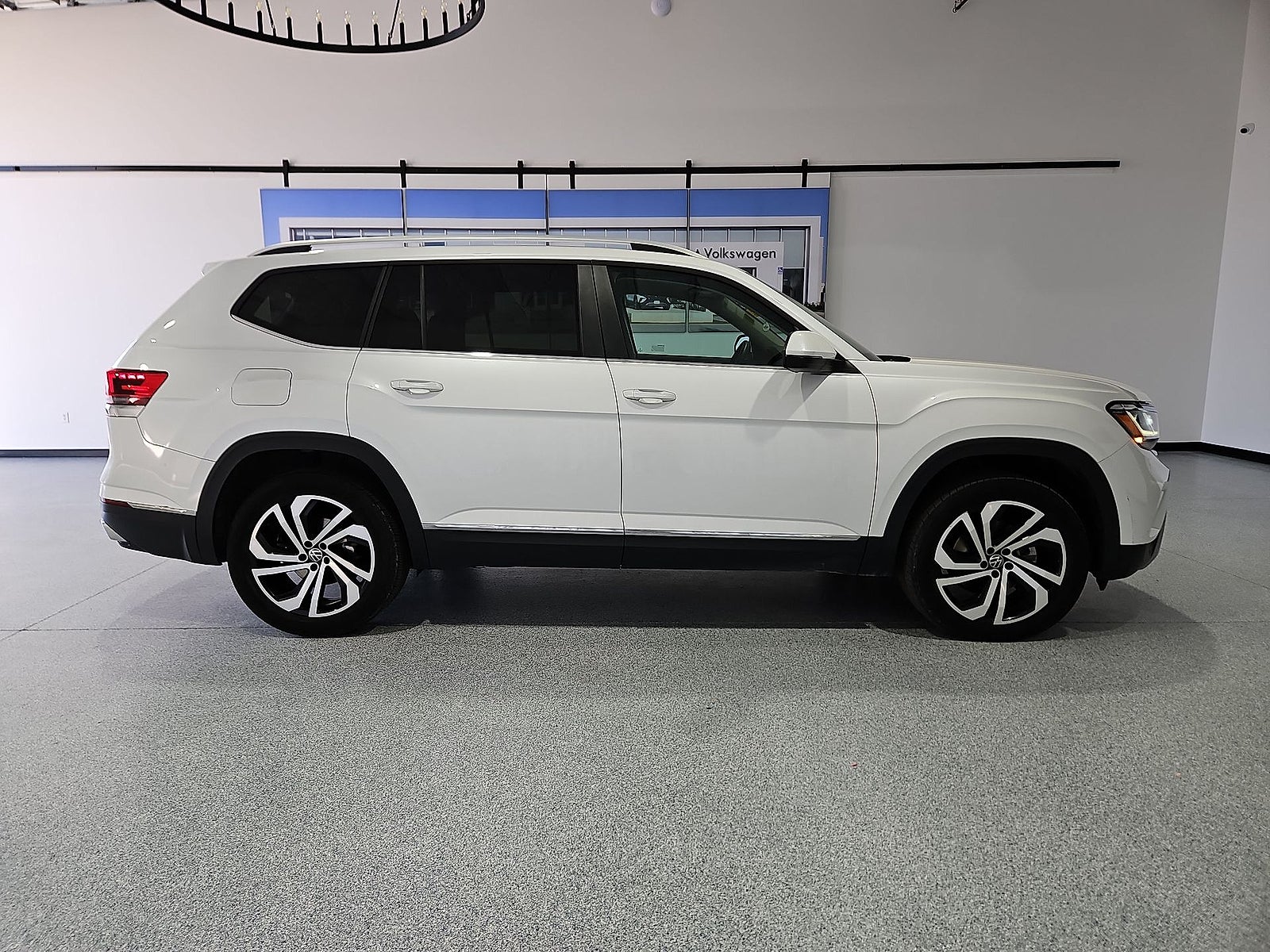 2023 Volkswagen Atlas 3.6L V6 SEL
