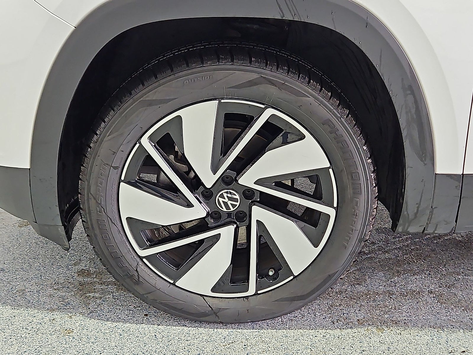 2024 Volkswagen Atlas 2.0T SEL