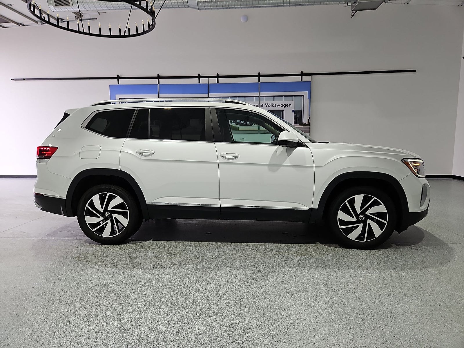2024 Volkswagen Atlas 2.0T SEL