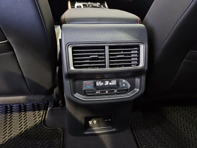2026 Volkswagen Atlas Peak Edition