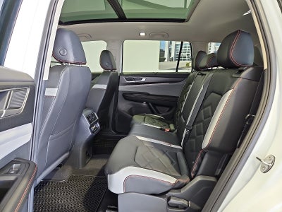 2026 Volkswagen Atlas Peak Edition