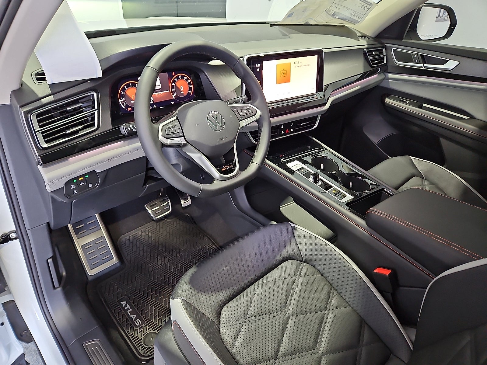 2026 Volkswagen Atlas Peak Edition