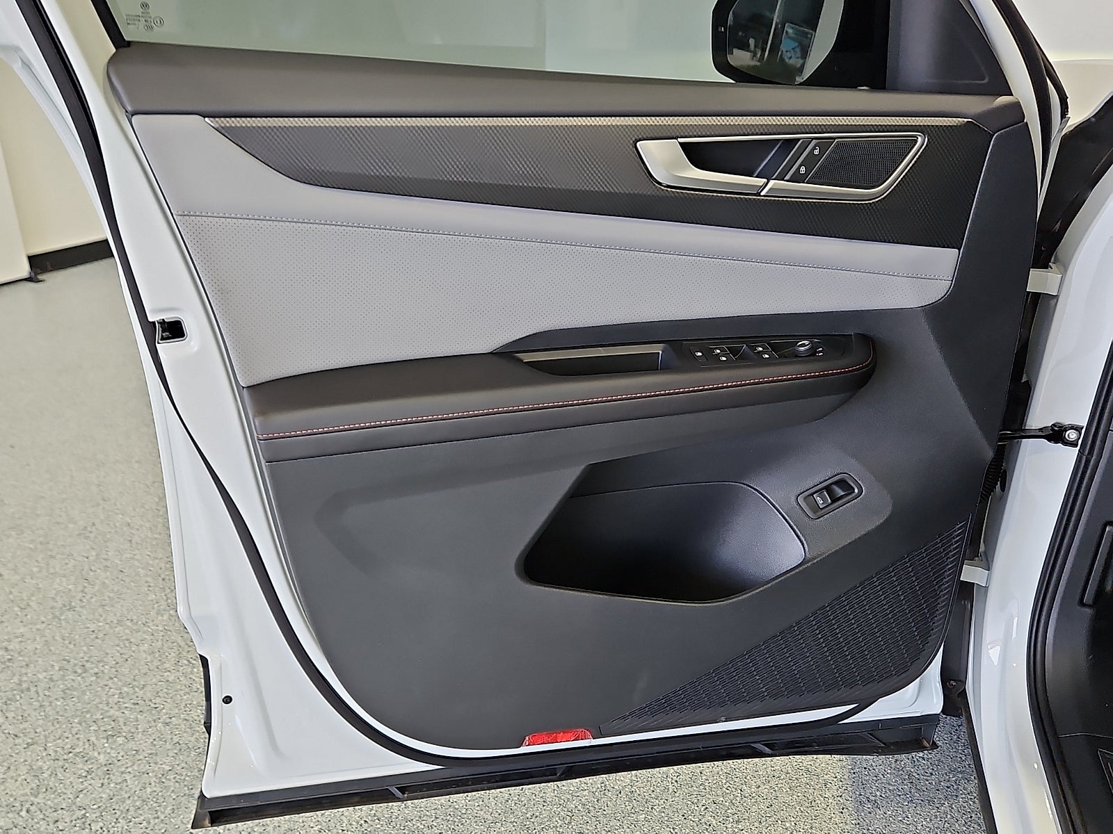 2026 Volkswagen Atlas Peak Edition