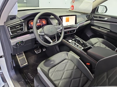 2026 Volkswagen Atlas Peak Edition