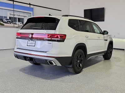 2026 Volkswagen Atlas Peak Edition